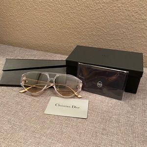 ⚠️ $475 NWT 61mm Dior Sunglasses
